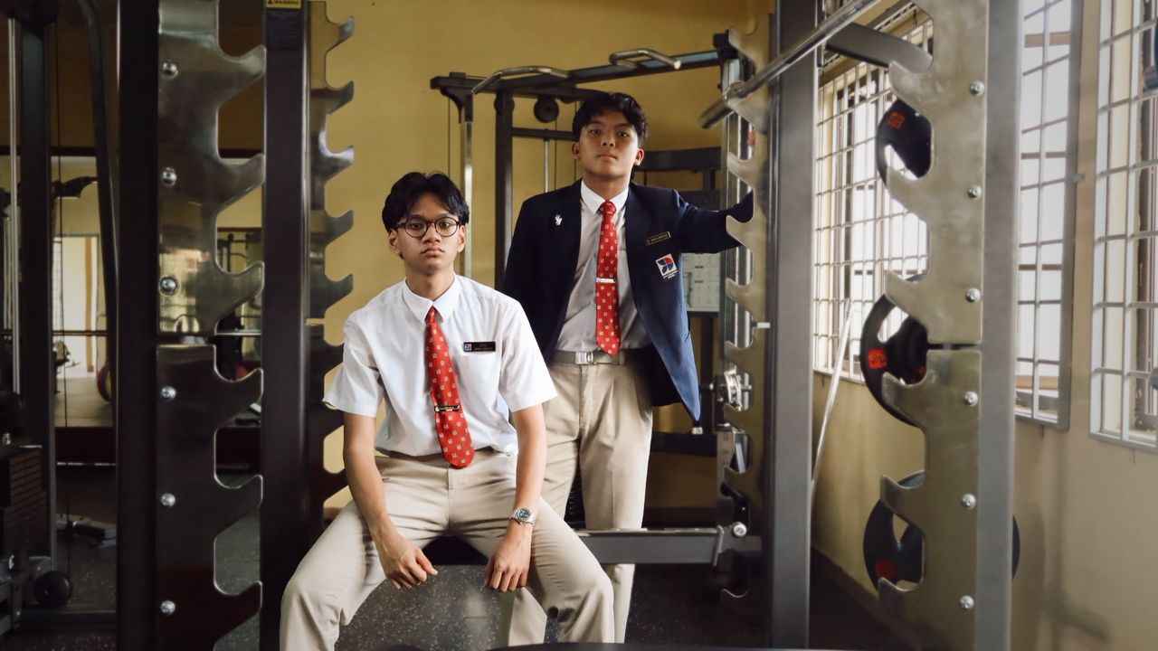 KYS Gymnasium refurbishment team